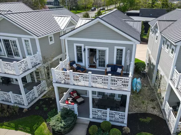 Saugatuck, MI 49453,807 Lake Street #3