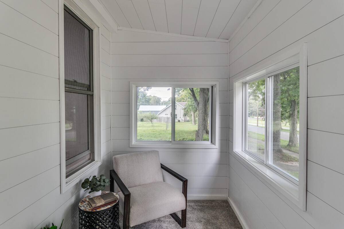 Marshall, MI 49068,516 Warren Street