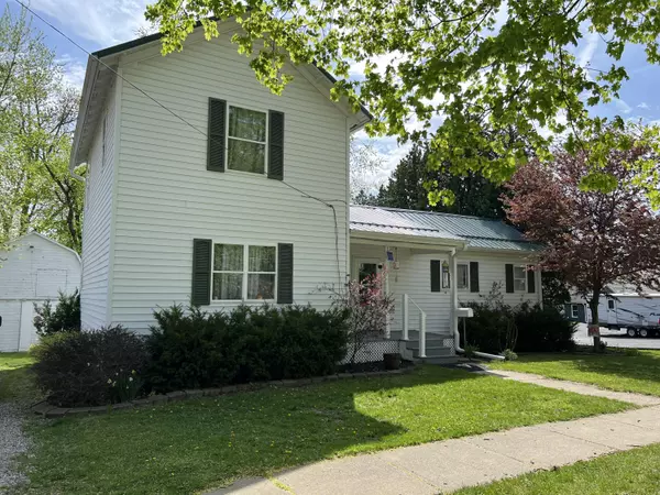 141 S West Street, Hillsdale, MI 49242