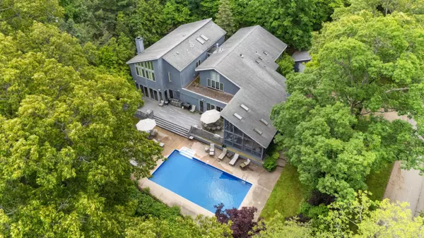 New Buffalo, MI 49117,50102 Alpine Boulevard