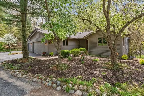 10059 Weko Drive, Bridgman, MI 49106
