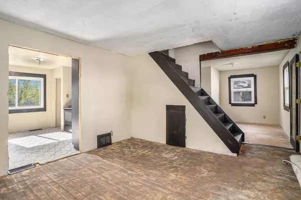 Holland, MI 49423,108 Spruce Avenue