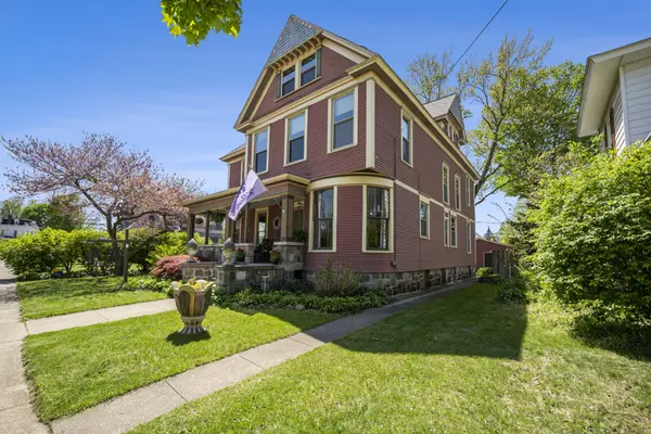 Three Rivers, MI 49093,210 East Street