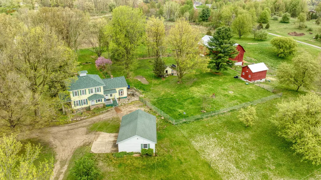 23000 Hutchinson Road, Battle Creek, MI 49017