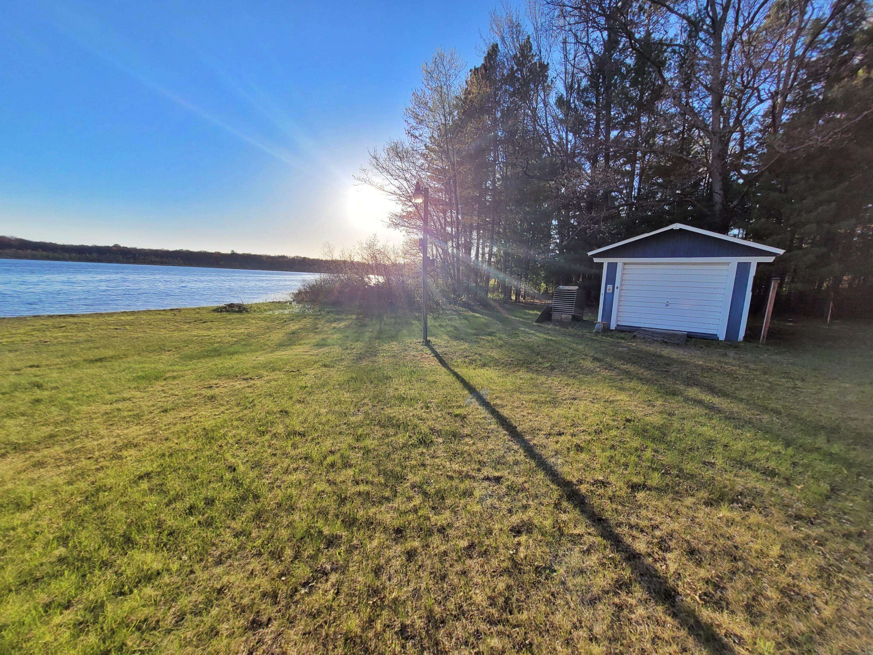 White Cloud, MI 49349,6581 N Evergreen Drive