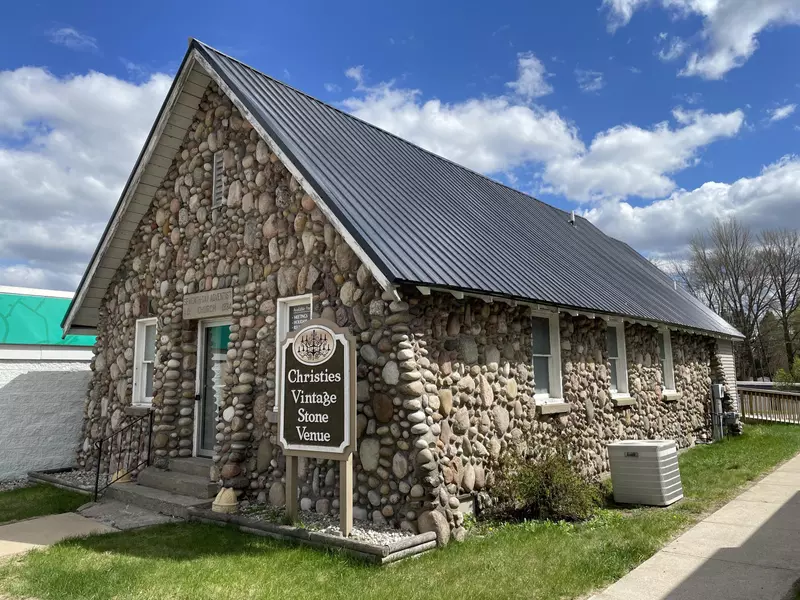 107 W Main Street, Marion, MI 49665
