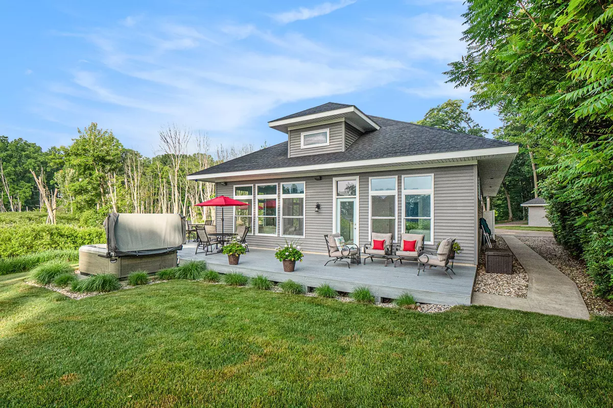 Gobles, MI 49055,28845 Northern Bluff Drive