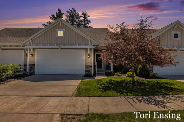 Greenville, MI 48838,1026 Grosvenor Drive #27