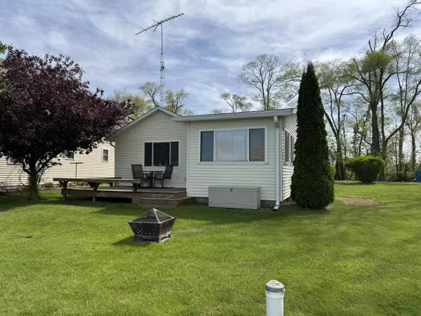 Bronson, MI 49028,820 N Werners Landing Drive