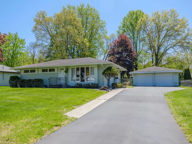 416 Gingham Avenue, Portage, MI 49002