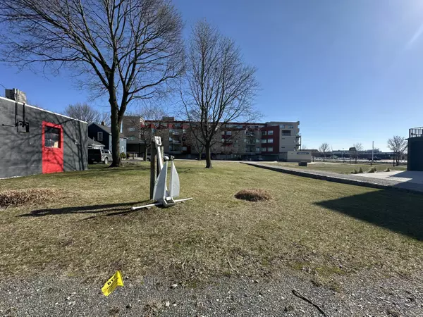 Ludington, MI 49431,106 W Danaher Street