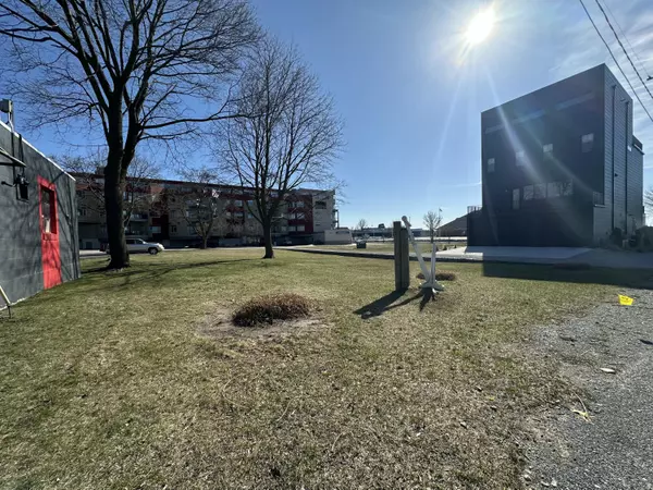 Ludington, MI 49431,106 W Danaher Street