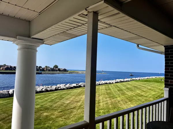 Ludington, MI 49431,304 S Ferry Street #7