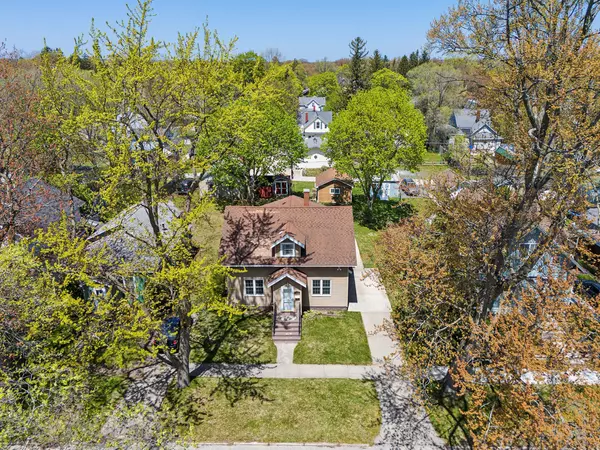 Ludington, MI 49431,805 E Filer St