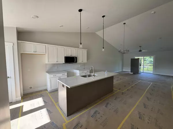 Kalamazoo, MI 49009,1533 N Village Circle