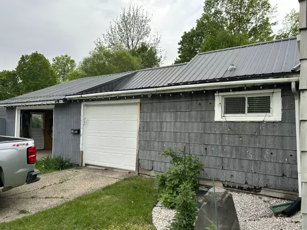Hartford, MI 49057,318 E Linden Street