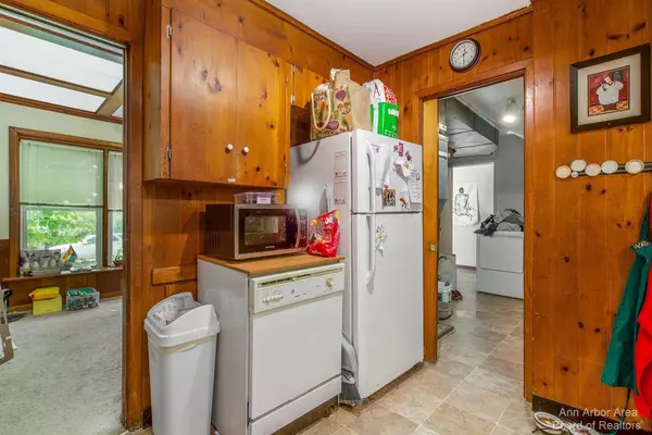 Ann Arbor, MI 48105,1562 Jones Drive