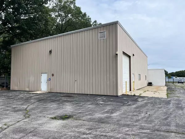 Muskegon, MI 49444,2225 Temple Street