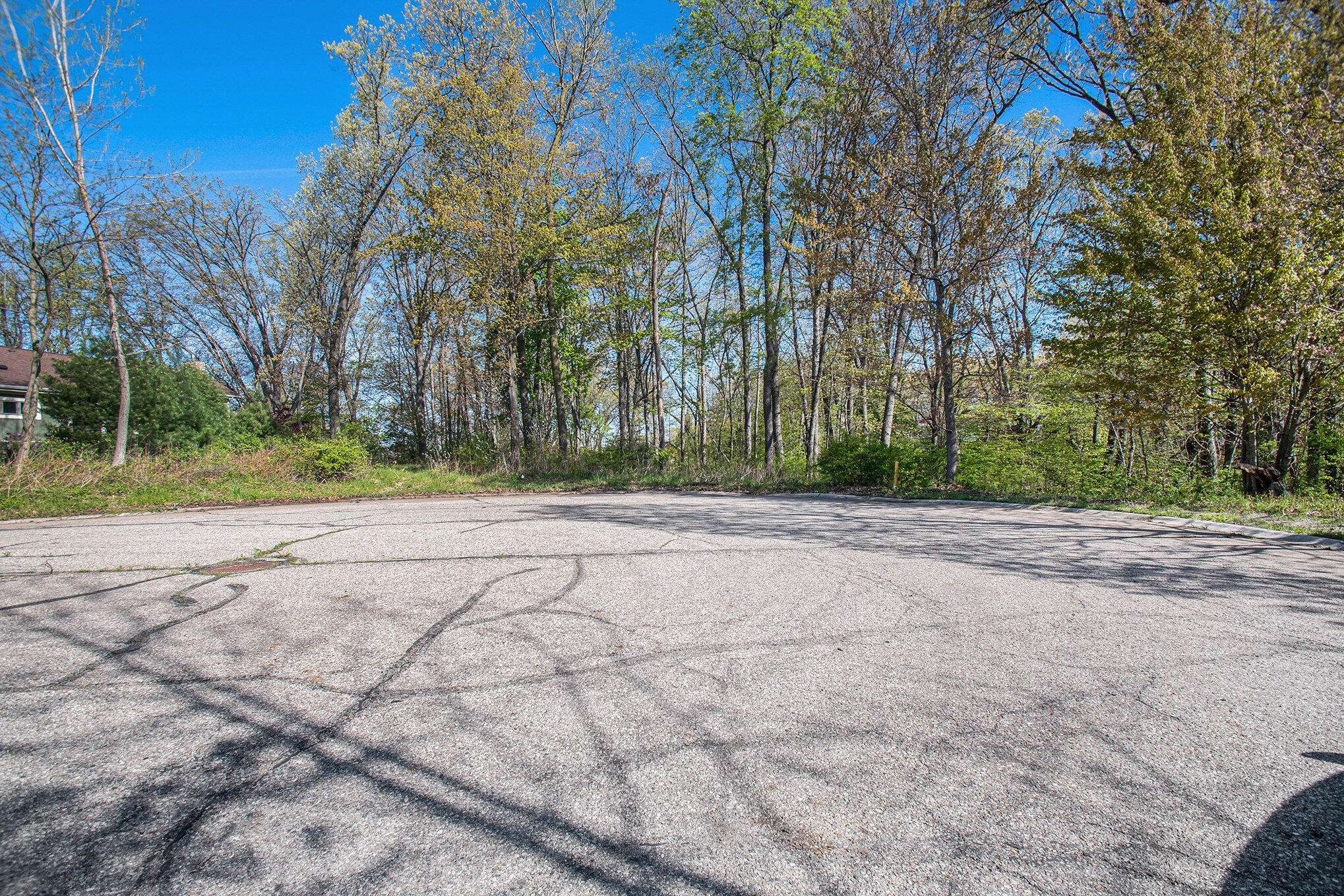 820 E Indiana Street, New Buffalo, MI 49117