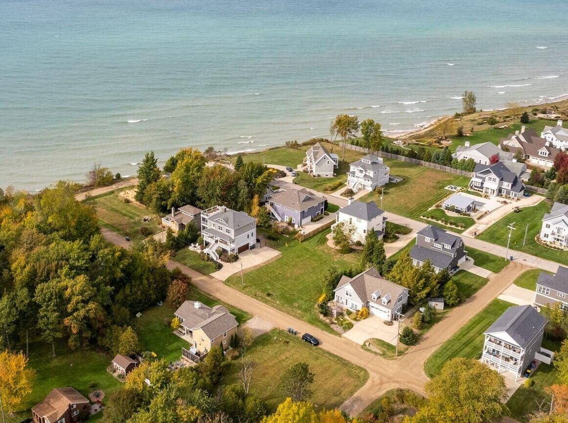 South Haven, MI 49090,7251 E Beach Drive