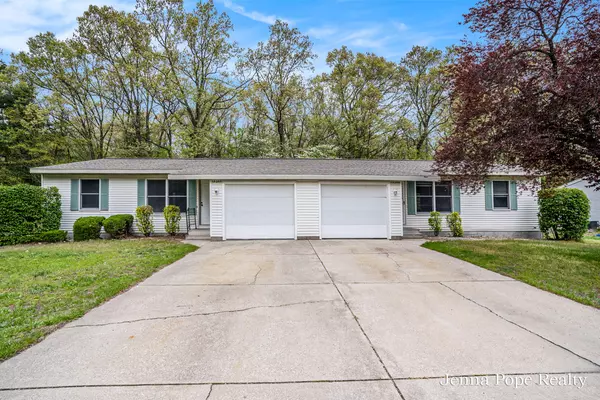 Grand Haven, MI 49417,15255/1525 Millhouse Court