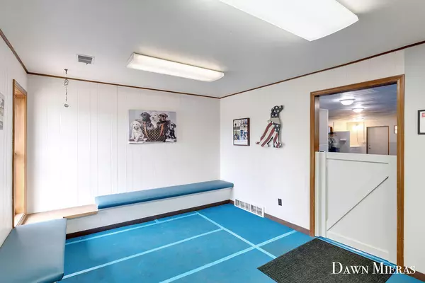 Kalamazoo, MI 49009,7795 Douglas Avenue