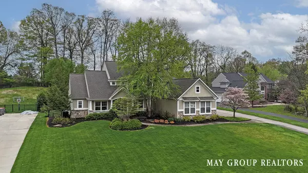 7828 Autumn Woods SE Drive, Ada, MI 49301