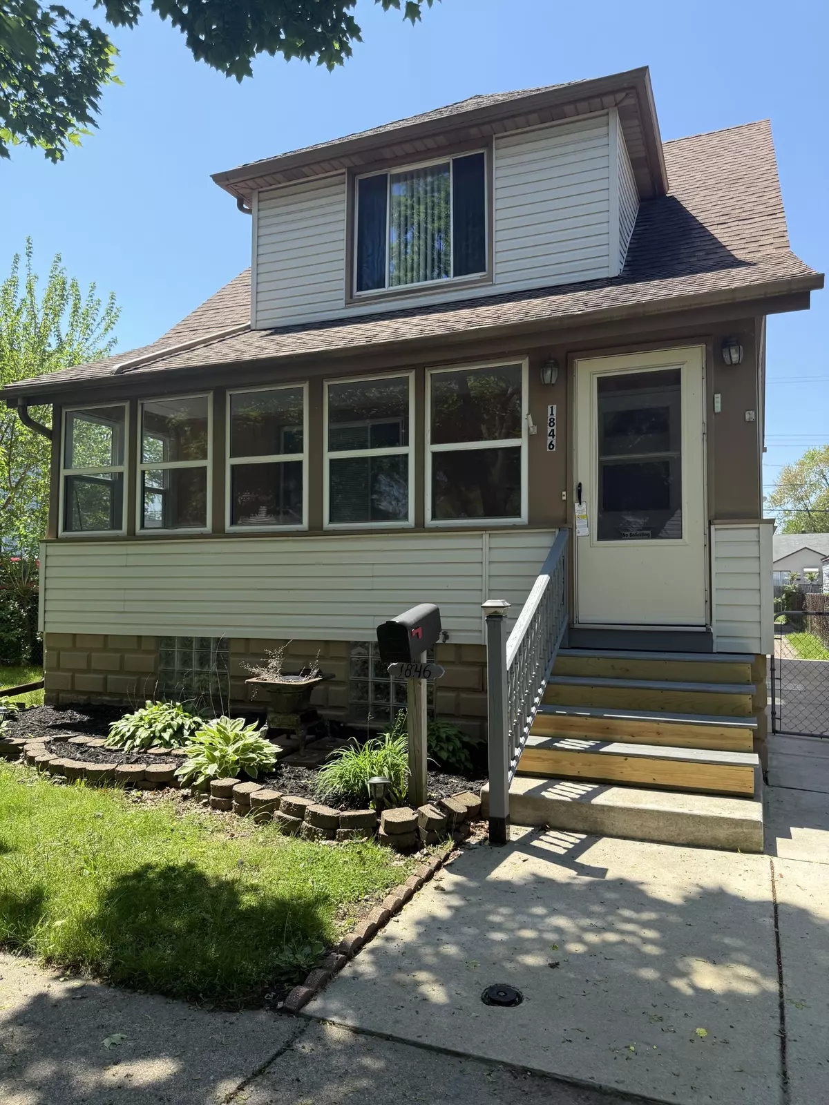 Wyandotte, MI 48192,1846 7th Street