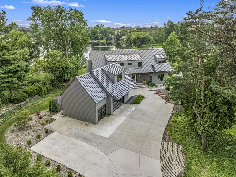 1950 Robinson SE Road, East Grand Rapids, MI 49506