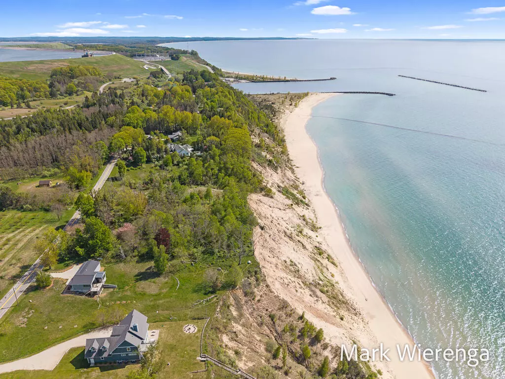 Ludington, MI 49431,Waterfront S Lakeshore Drive