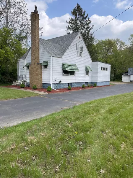 1549 Broadway, Benton Harbor, MI 49022