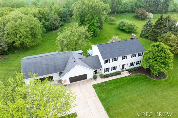 Ada, MI 49301,6200 Egypt Valley NE Court