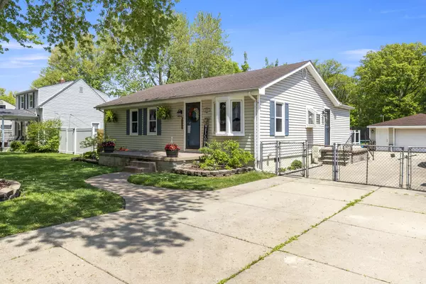 Trenton, MI 48183,22171 Monterey Drive