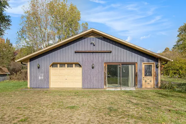 789 7th Street, Plainwell, MI 49080