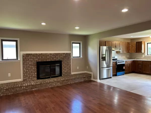 Troy, MI 48083,3698 Forge Drive