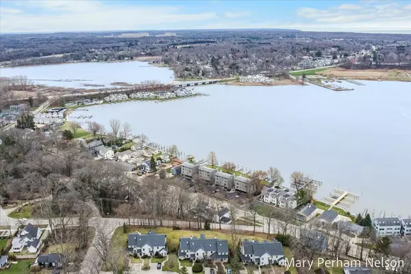 Saugatuck, MI 49453,124 Elizabeth Street ##7