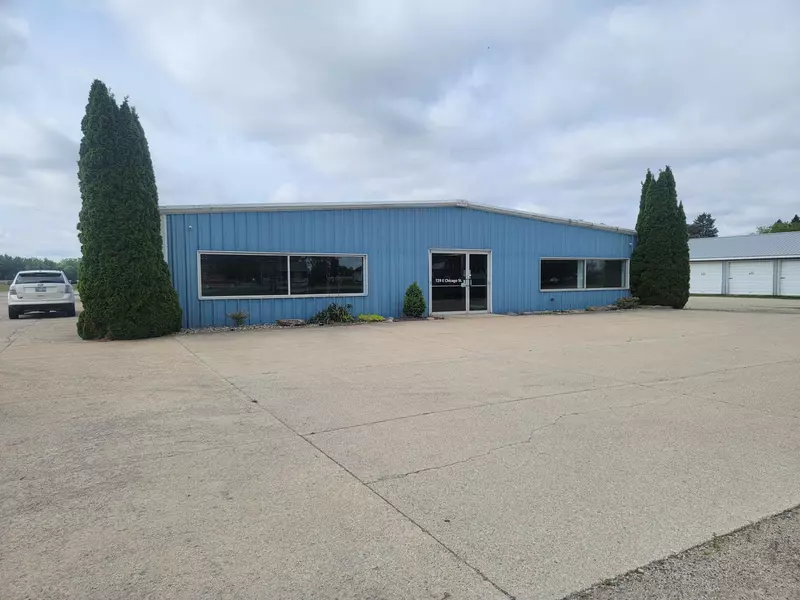 729 E Chicago Street, Bronson, MI 49028