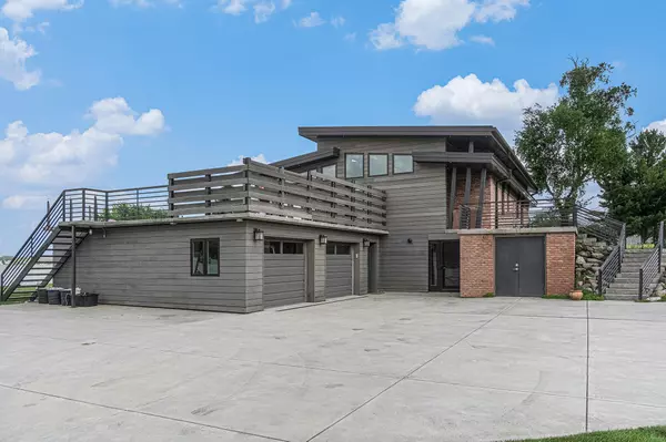 Brooklyn, MI 49230,126 Robindale Court