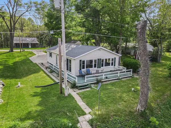 Paw Paw, MI 49079,43888 Eagle Lake Drive