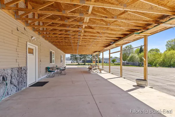 Caledonia, MI 49316,6105 E Paris SE Avenue