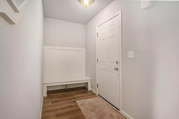 Holland, MI 49424,13670 Oasis Avenue