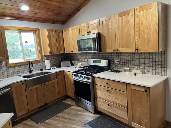 Edmore, MI 48829,550 E North Street