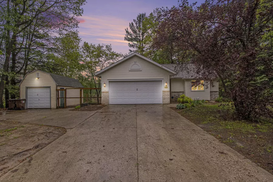 11199 W Harlow Road, Greenville, MI 48838