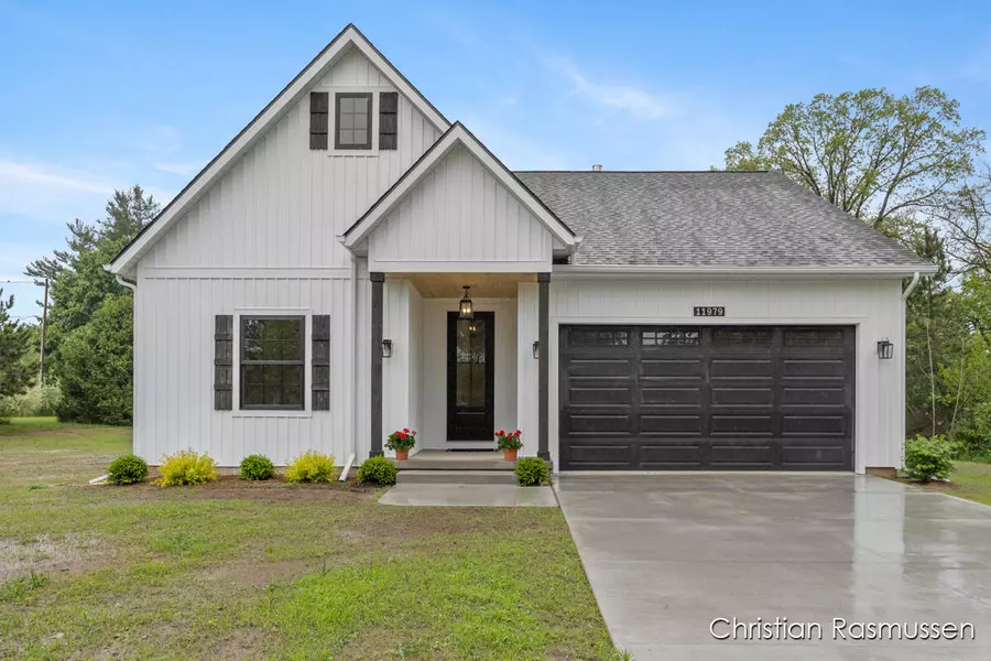 11979 13 Mile NE Road, Greenville, MI 48838