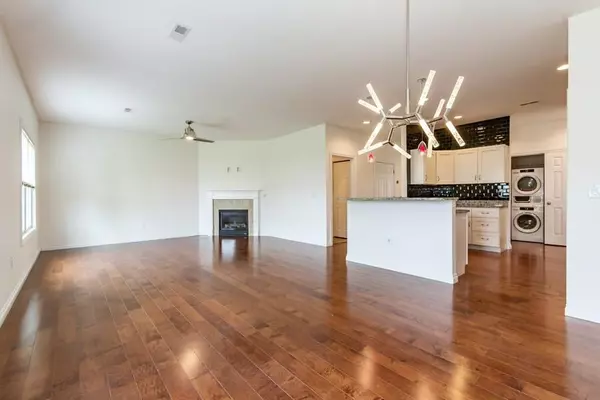 Stevensville, MI 49127,1732 Peachtree Path #4