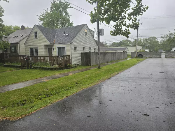 Redford, MI 48239,15495 Chelsea