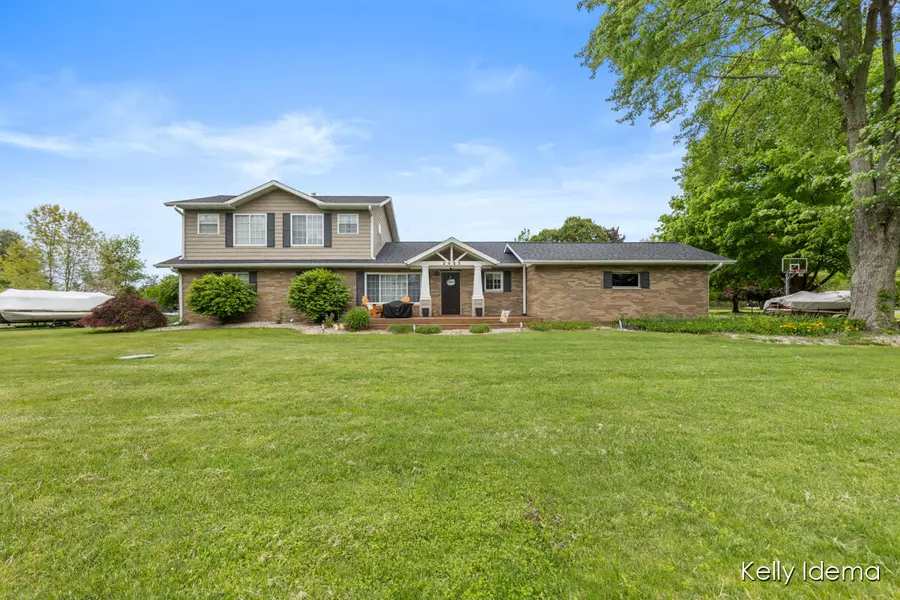 2455 Ottawa Trail, Hastings, MI 49058