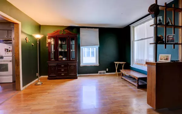 Holland, MI 49423,13 W 17th St Street