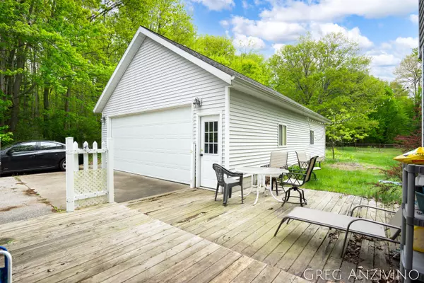 Norton Shores, MI 49441,5906 Henry Street