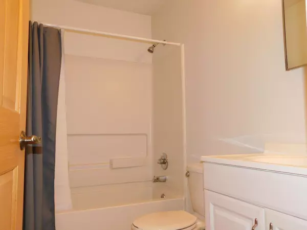 Ann Arbor, MI 48103,253 Brookridge Court #2